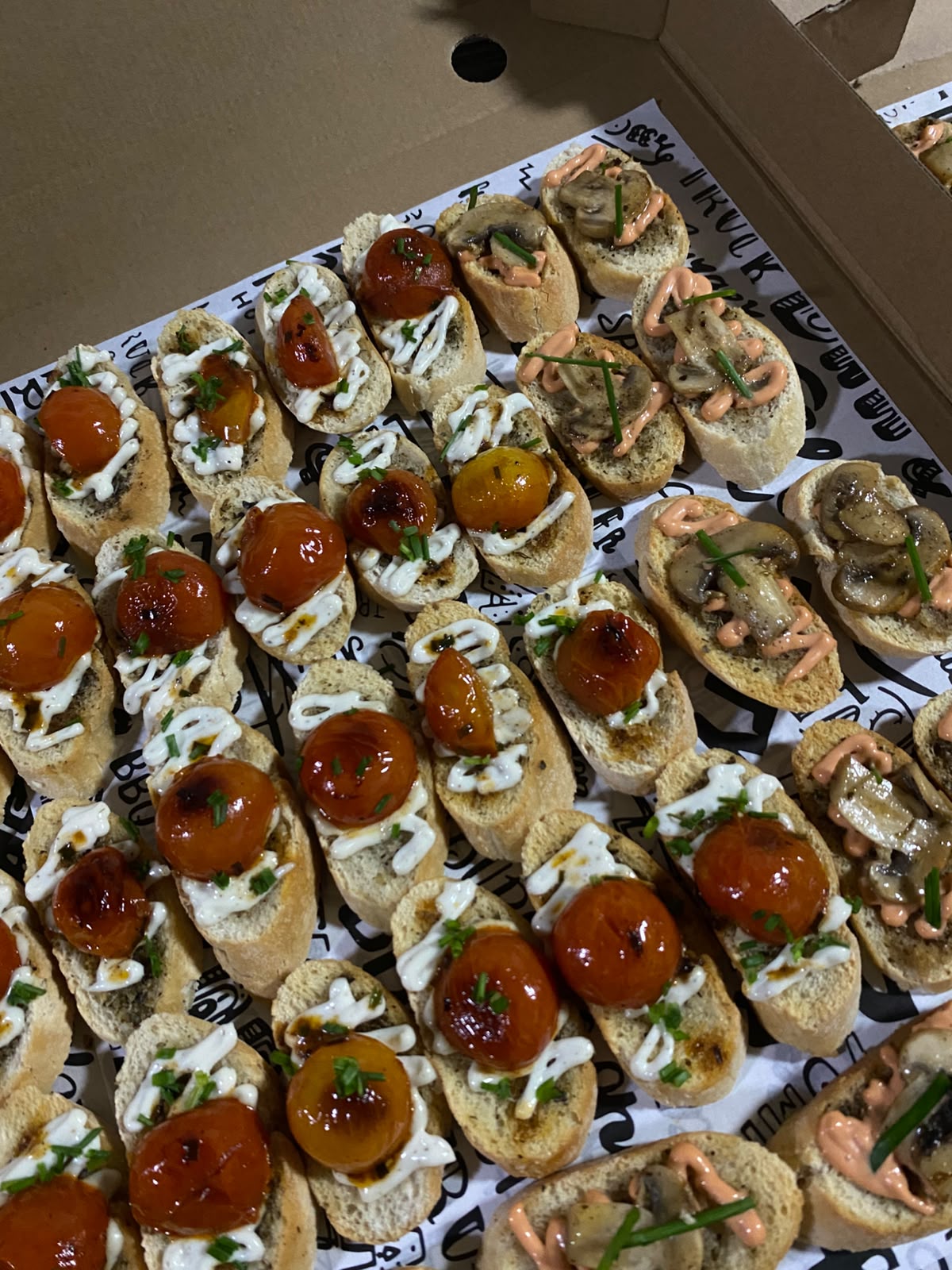 Bruschettas y bocados salados artesanales